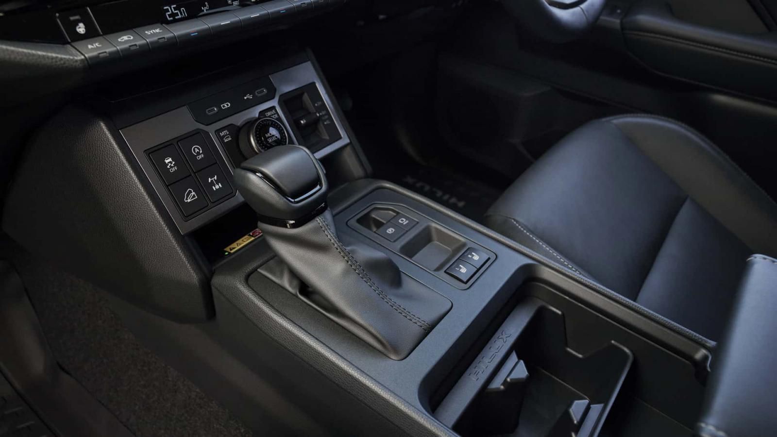 Πρεμιέρα για το νέο Toyota Hilux που έγινε και ηλεκτρικό!